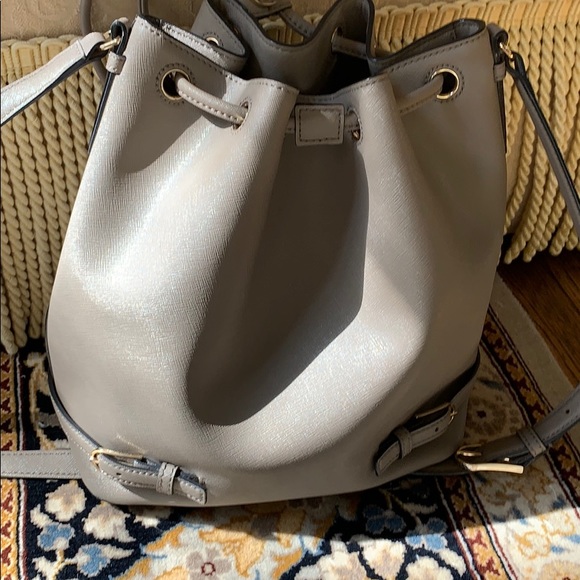 Tory Burch bucket bag - Picture 2 of 6